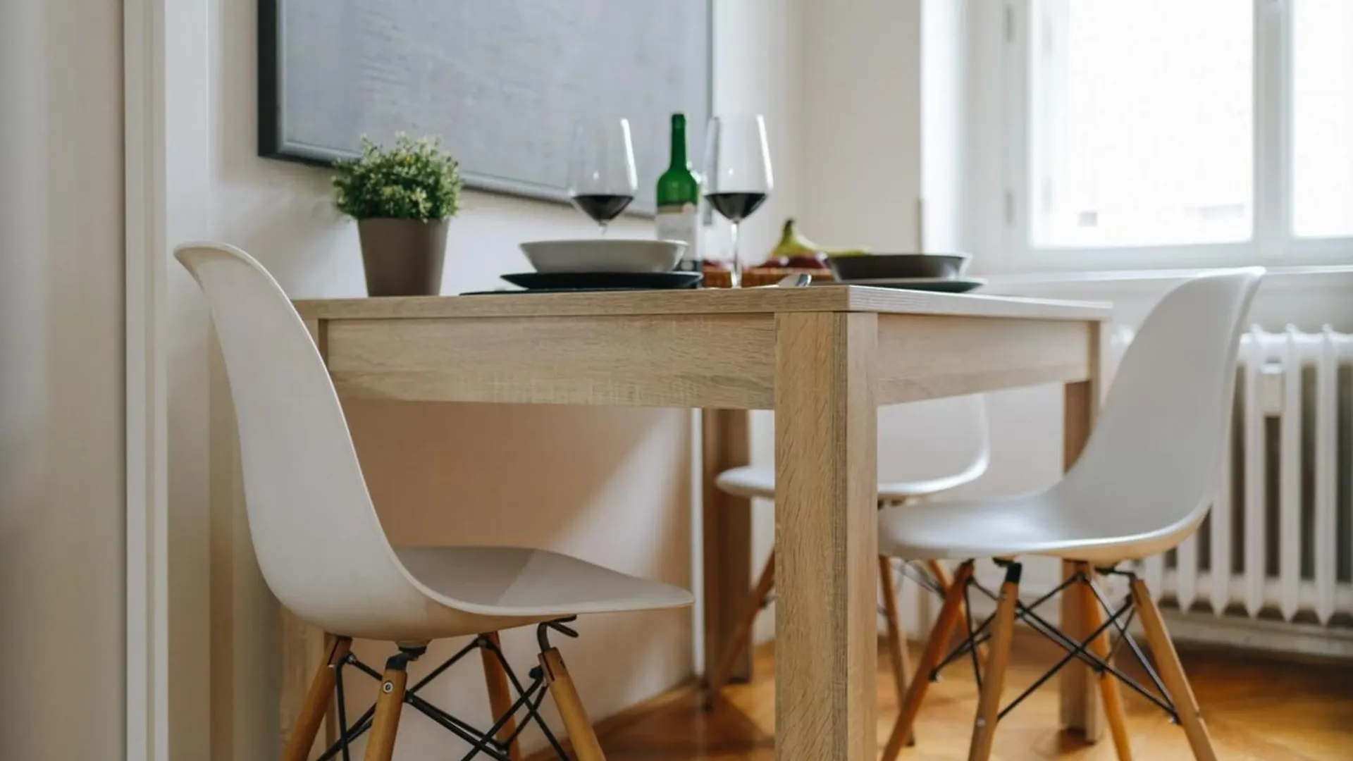 Cozy & Comfortable Apt Walking Anywhere You Want Sen Praga 0*,  República Checa